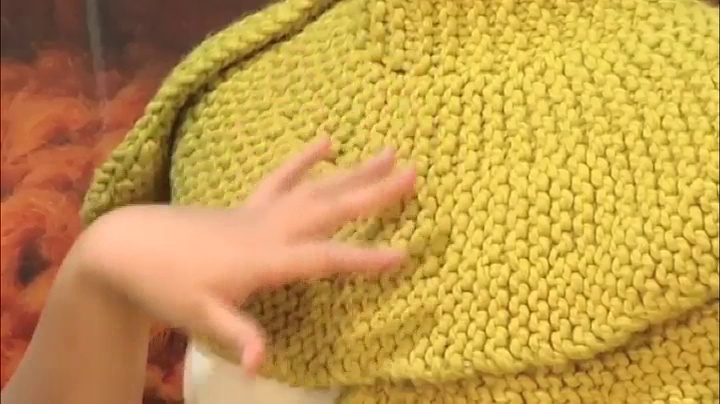 4 Lion+640+123E+Wool+Ease+Yarn+Oatmeal