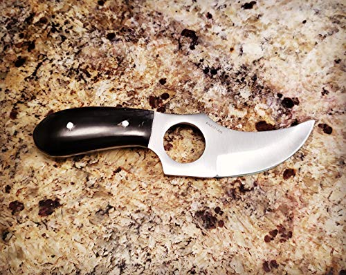 Skinning Knife and Quickdraw Holster - Fixed blade with handmade leather sheath - Thumbnail 3