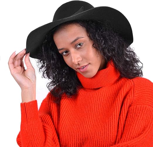 black floppy beach hat