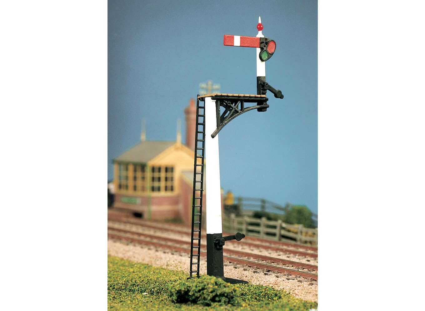 Ratio 466 GWR Square Post Signal Kits