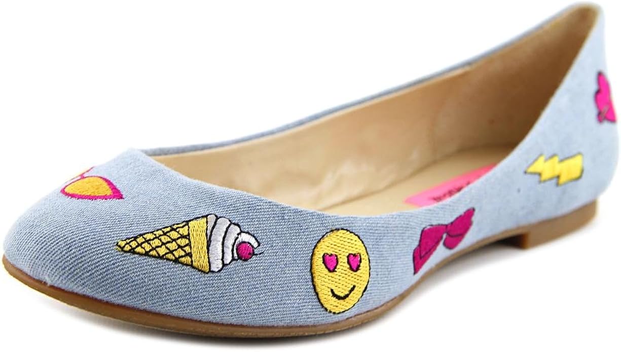betsey johnson shoes flats