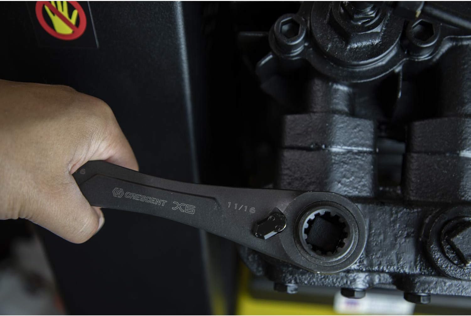 Crescent 2 Pc. X6 4-in-1 Black Oxide Spline Ratcheting SAE Wrench Set - CX6DBS2: Home Improvement