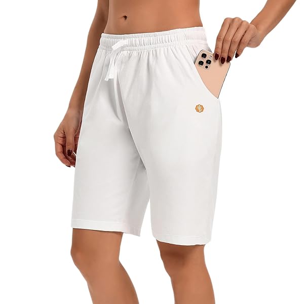 LUCKYCATCUS WOMEN’S BERMUDA SHORTS JERSEY SHORTS WITH POCKETS YOGA WALKING ATHLETIC LONG SHORTS FOR WOMEN KNEE LENGTH (WHITE, XS)