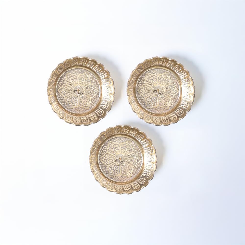 Shubhkart Solid Brass Decorative Nakshi Plate Set, Ideal for Puja, Home Decor, Diwali and Festive Gifting, Small 7 cm, Pack of 3