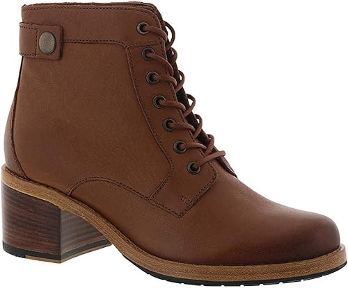 clarkdale boots womens