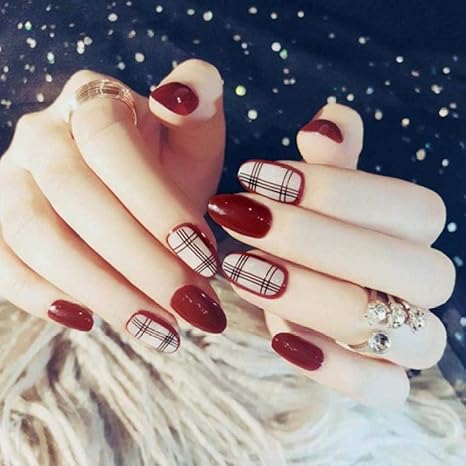 Amazon Co Jp ガールズサマーファッション偽ネイルミックスローディングレッドカラーラティスフェイクネイルピュアカラースモールラウンドヘッド ネイルアートバック Diy 工具 ガーデン