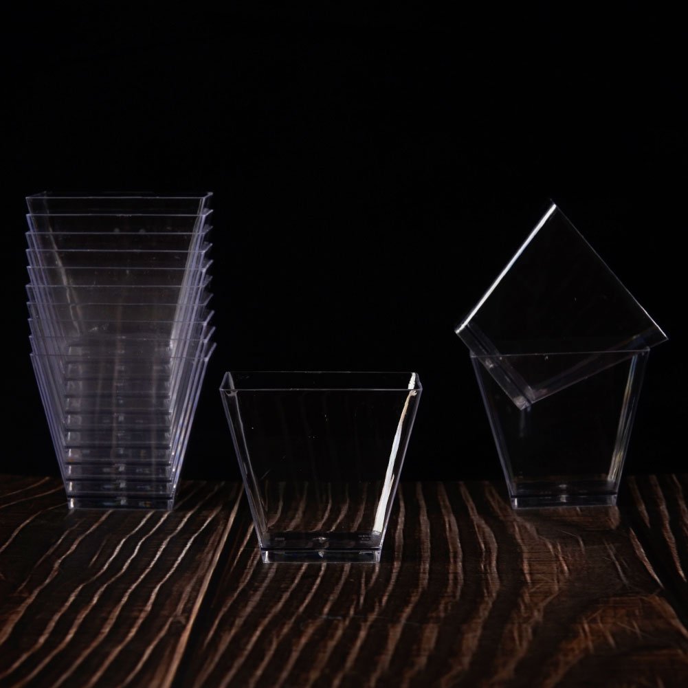 SZUAH Disposable Mini Desert Cups, Clear Plastic Appetizer Cups with Spoons, 2oz for Appetizer, Catering Supplies, Tumblers Shooters[100 Pack, Square] …