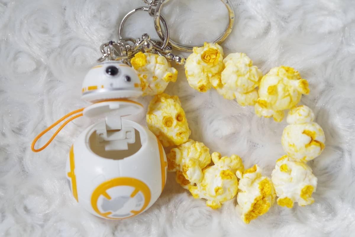 Amazon Co Jp 8 ストラップキーチェーン スターウォーズ スターツアーズ 東京ディズニーランドtdl ポップコーンバケット キーホルダー 服 ファッション小物