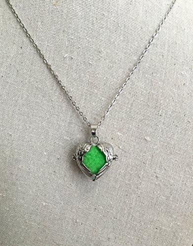 Silver Colored 30 Inch Essential Oil Diffuser Necklace with Angel Wings Pendant and Refill Pads