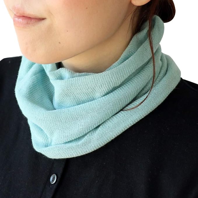 Amazon Co Jp 絹屋 ネックウォーマー 極暖シルク Opp仕様 レディース メンズ バイク スポーツ マフラー フリース 日本製 帽子 ヘッドバンド 自転車 ゴルフ 服 ファッション小物