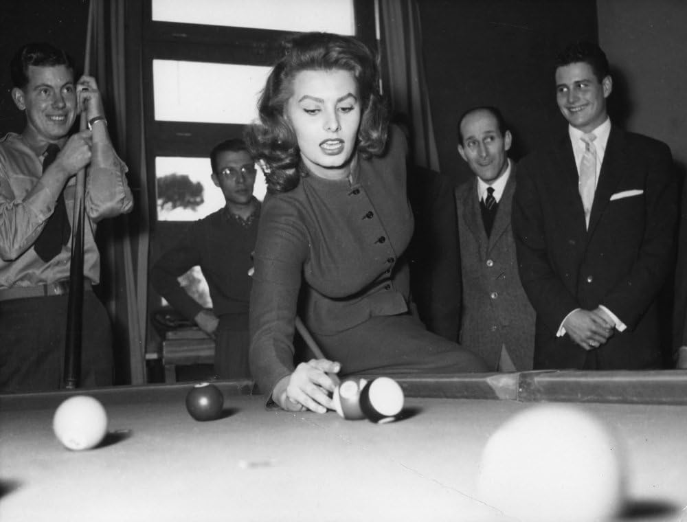Photographs - Sophia Loren playing pool Photo Print (10 x 8)
