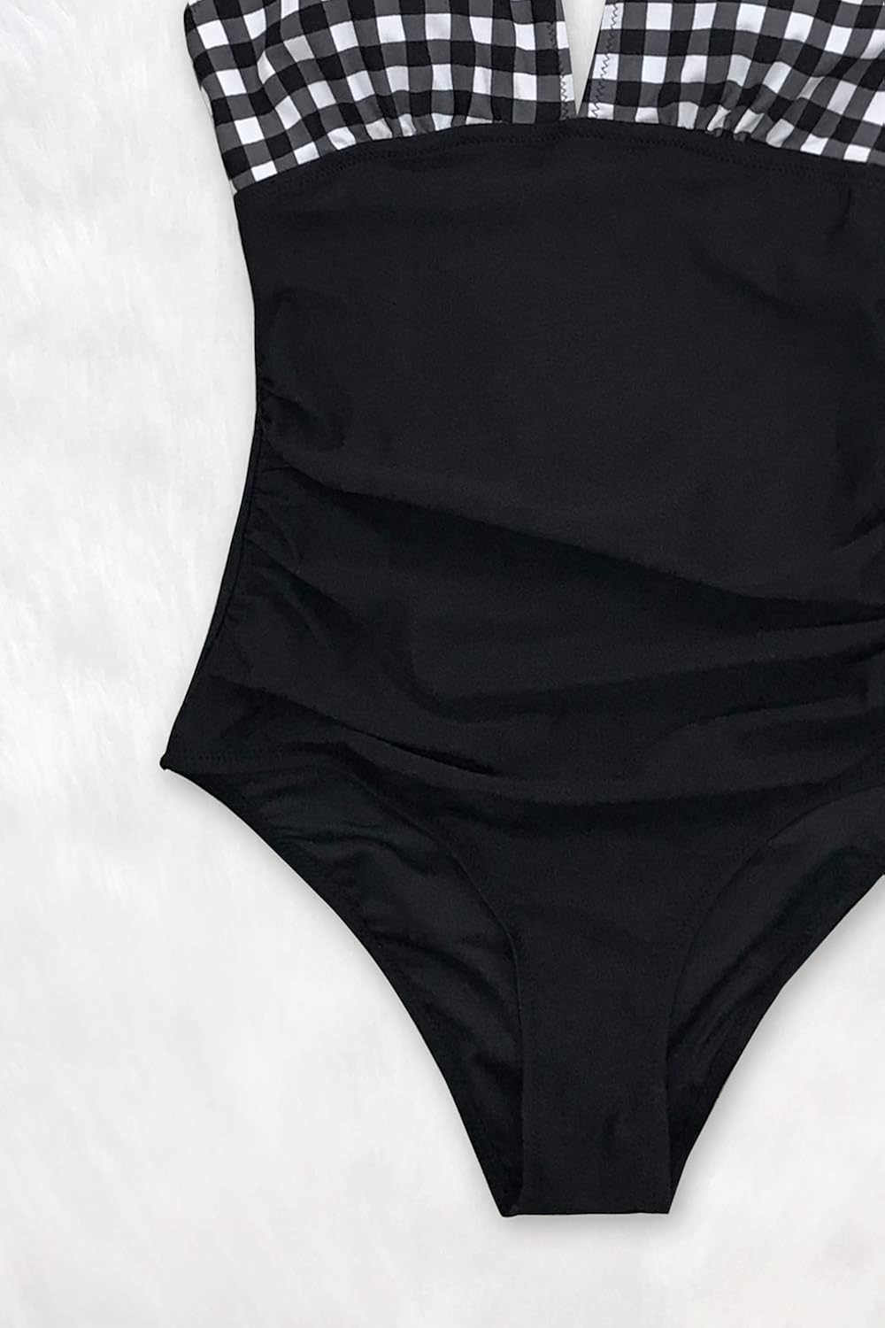 CUPSHE Women's One Piece Swimsuit V Neck Tummy Control Cross Back Vintage Swimwear Bathing Suits at  Women’s Clothing store