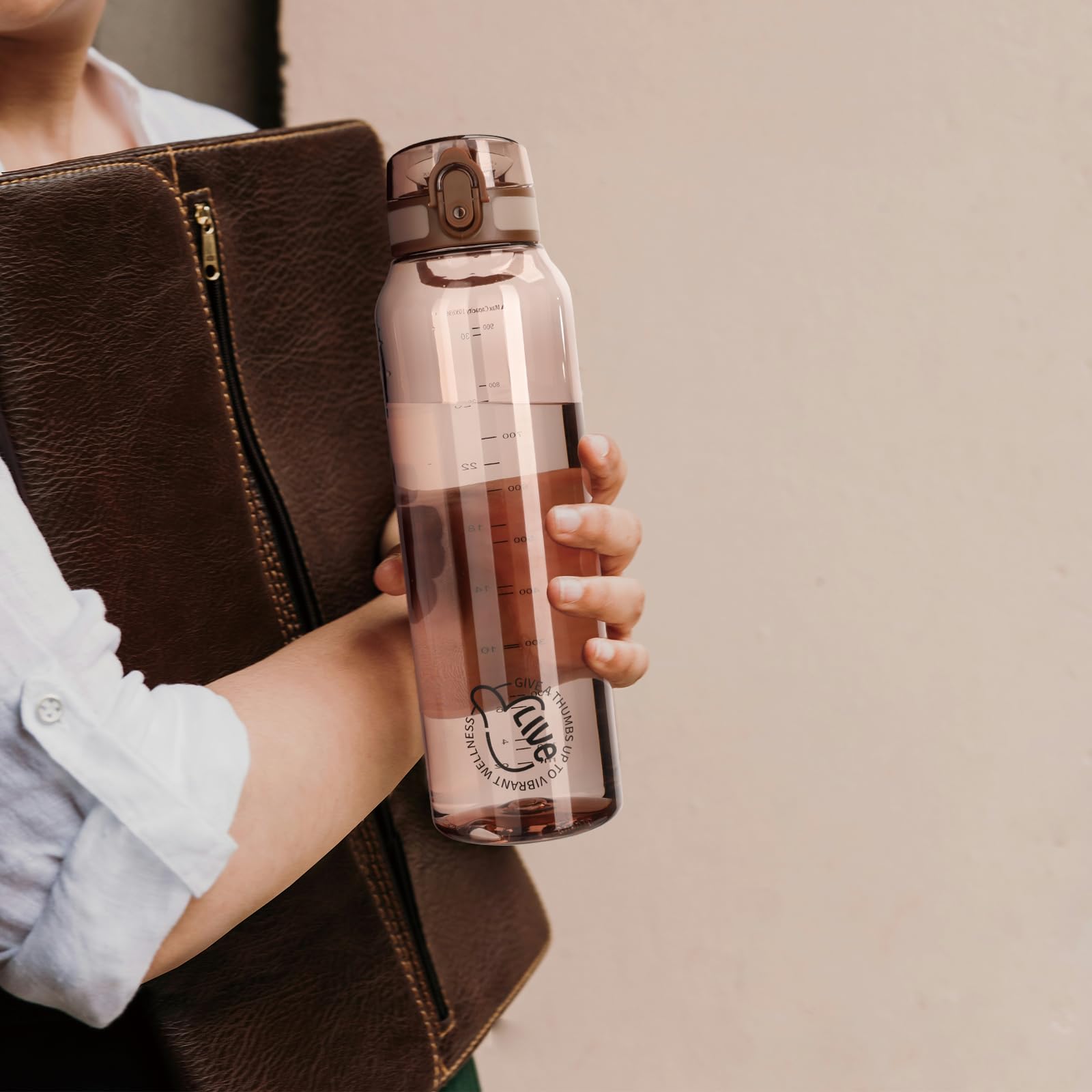 UZSPACE Trinkflasche Sport 1L, Tritan Bpa-Frei Trinkflasche Auslaufsicher mit Einhandbedienung, Kohlensäure Geeignet, Spülmaschinenfest, Wasserflasche für Gym Frauen Yoga, Braun 6