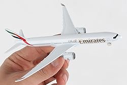 Daron Toy Airplane – Emirates 777x – Die-Cast