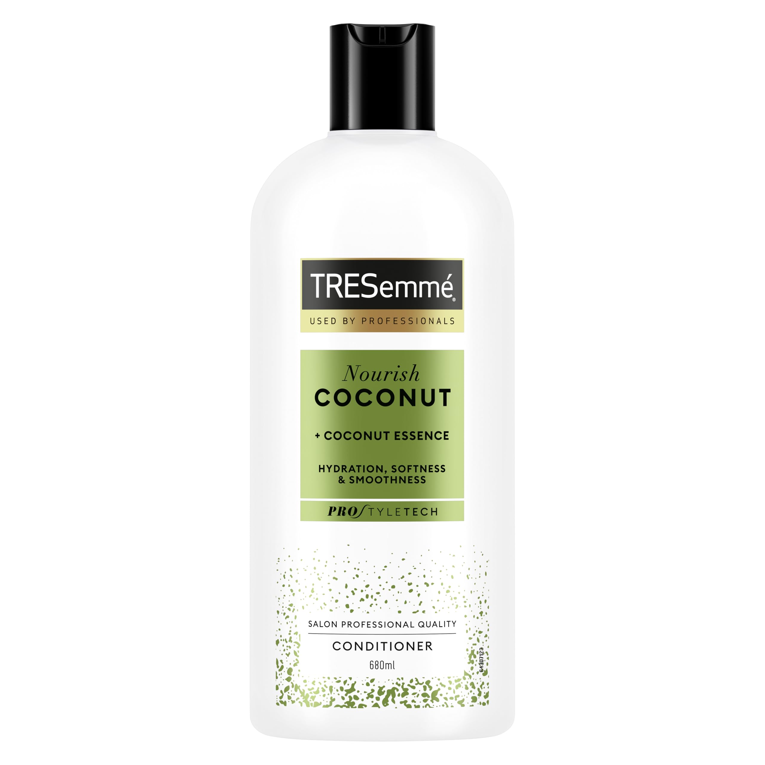 TRESemmé Nourish Coconut Conditioner with coconut essence for hydrated, soft & smooth hair 6x 680 ml