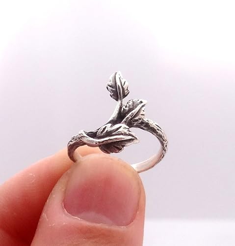 Amazon Com Leaf Ring In Sterling Silver Silver Leaf Ring Silver Branch Ring Nature Jewelry Nature Ring Leaf Jewelry Branch Jewelry Sterling Silver Ring Silver Jewelry Handmade