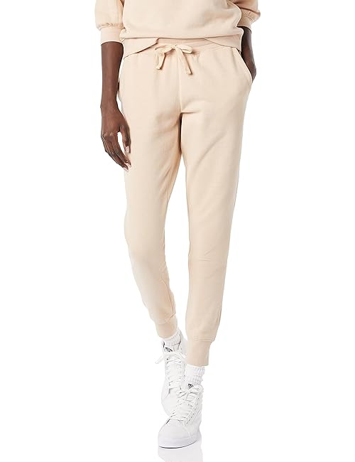 Amazon Essentials Women's Fleece Jogger Sweatpant (Available in Plus Size), Beige, 6X