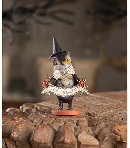 Amazon.com: Bethany Lowe Designs - Ghostly Fun Griffin - TD2220