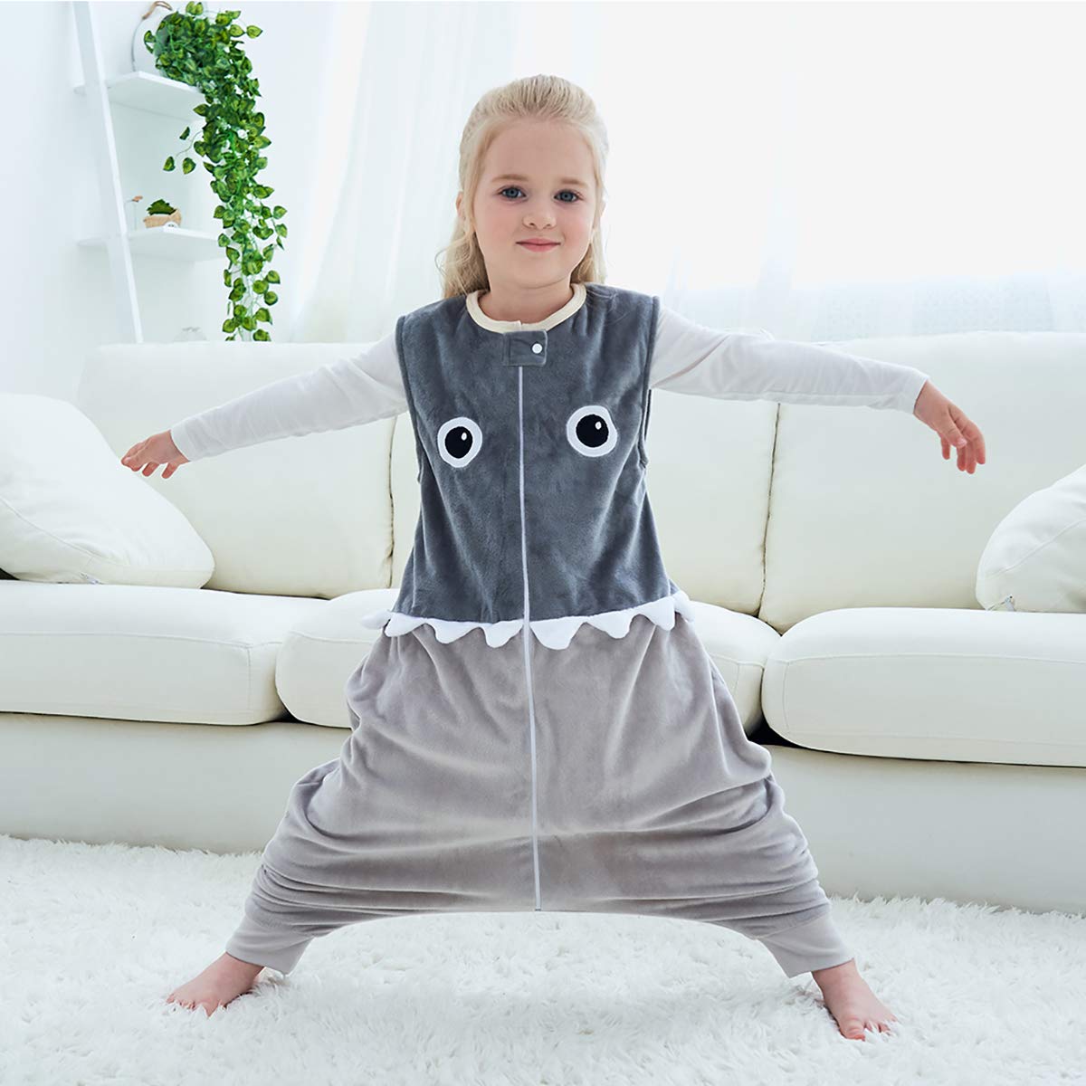 wearable blanket with legs