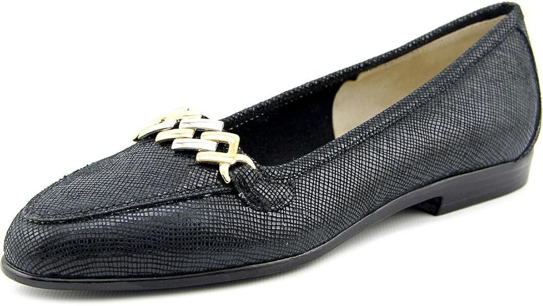 Amalfi By Rangoni Oste Pointed Toe Leather