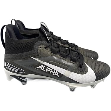 size 8 wide football cleats