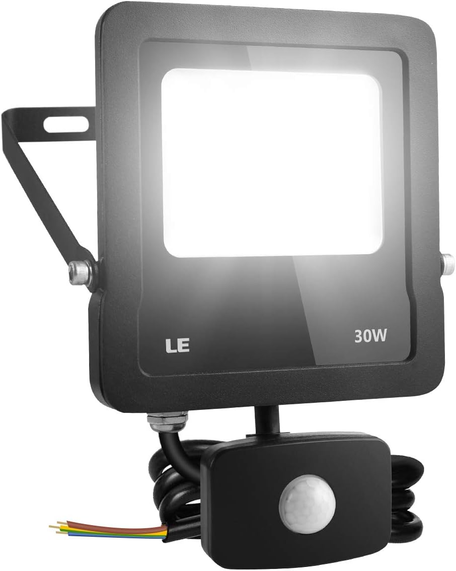LE 30W LED PIR Floodlight, IP65 Waterproof, Outdoor Security Light with Motion Sensor, Daylight White 5000K, 2400 Lumen, Suitable for Garden, Garage, Patio, Forecourt and More