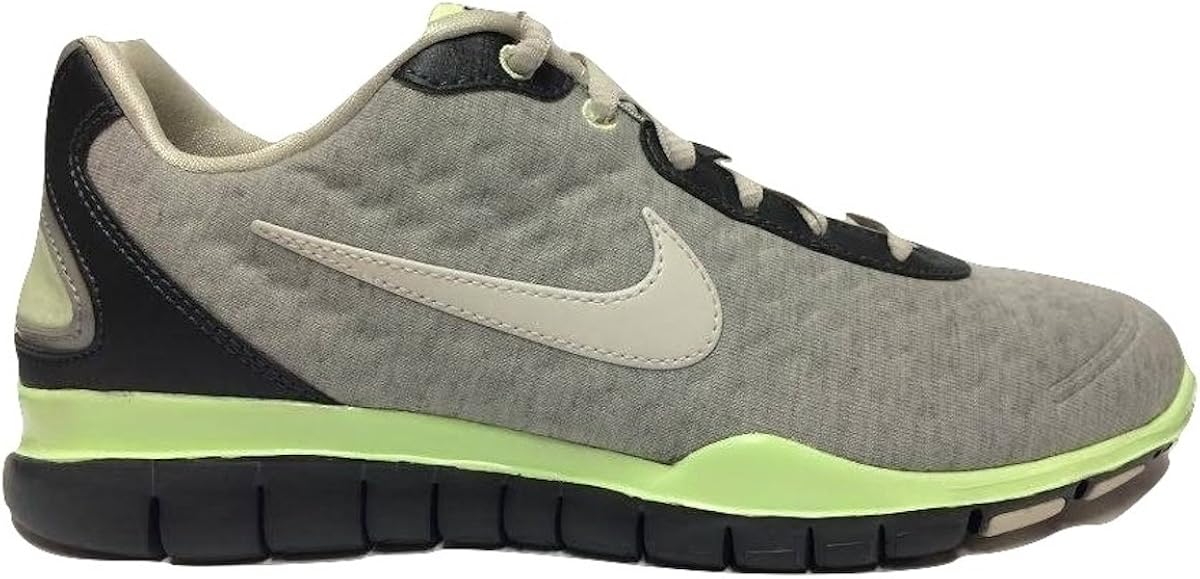 nike revolution 3 flyease