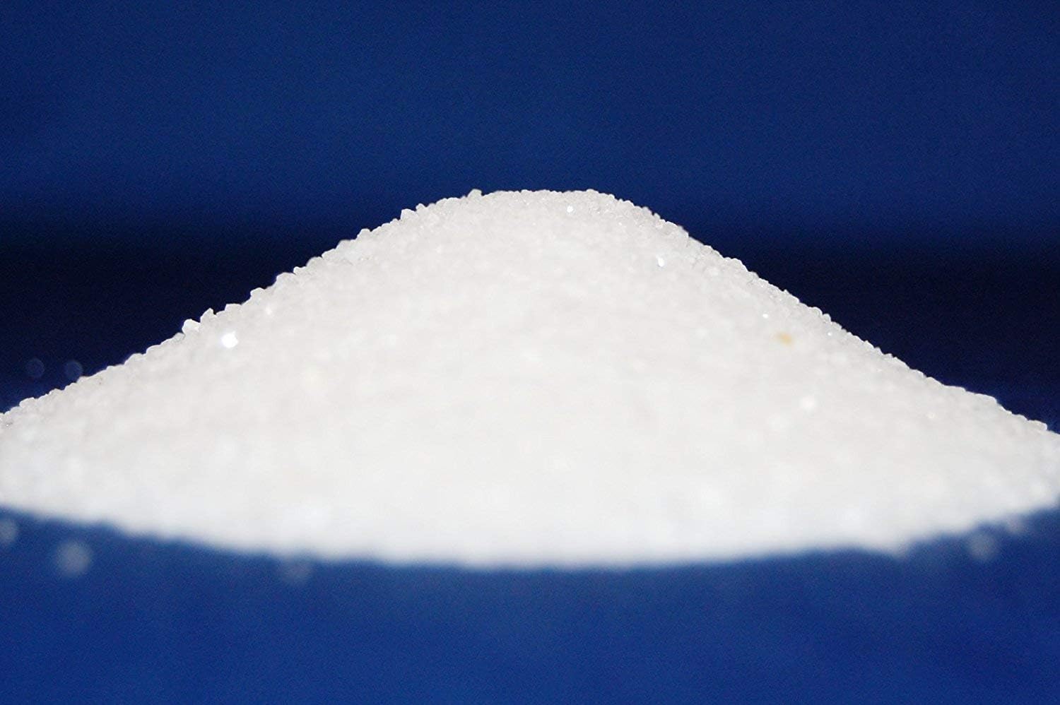 Goofy Tails Crystal Sugar Sand Gravel for Aquarium Decoration Fish Tank Substrate with Free Key Chain (White, 2 KG)