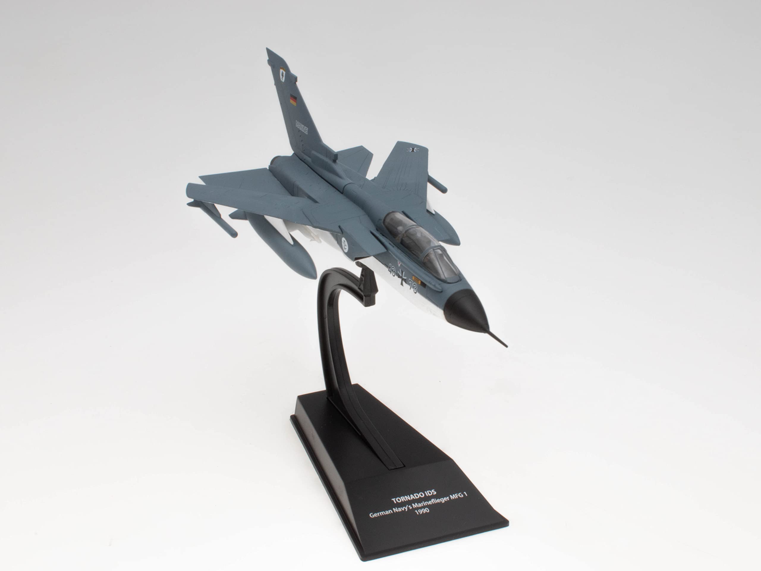 OPO 10 - 1/100 military fighter aircraft compatible with TORNADO IDS German Navy's MFG1 1990 - CP39
