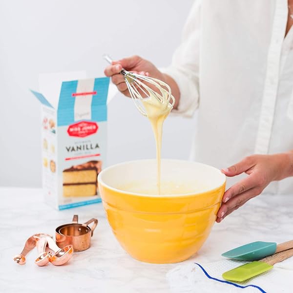 MISS JONES BAKING ORGANIC YELLOW CAKE AND CUPCAKE MIX, NON-GMO, VEGAN-FRIENDLY, MOIST AND FLUFFY: VANILLA (PACK OF 1)
