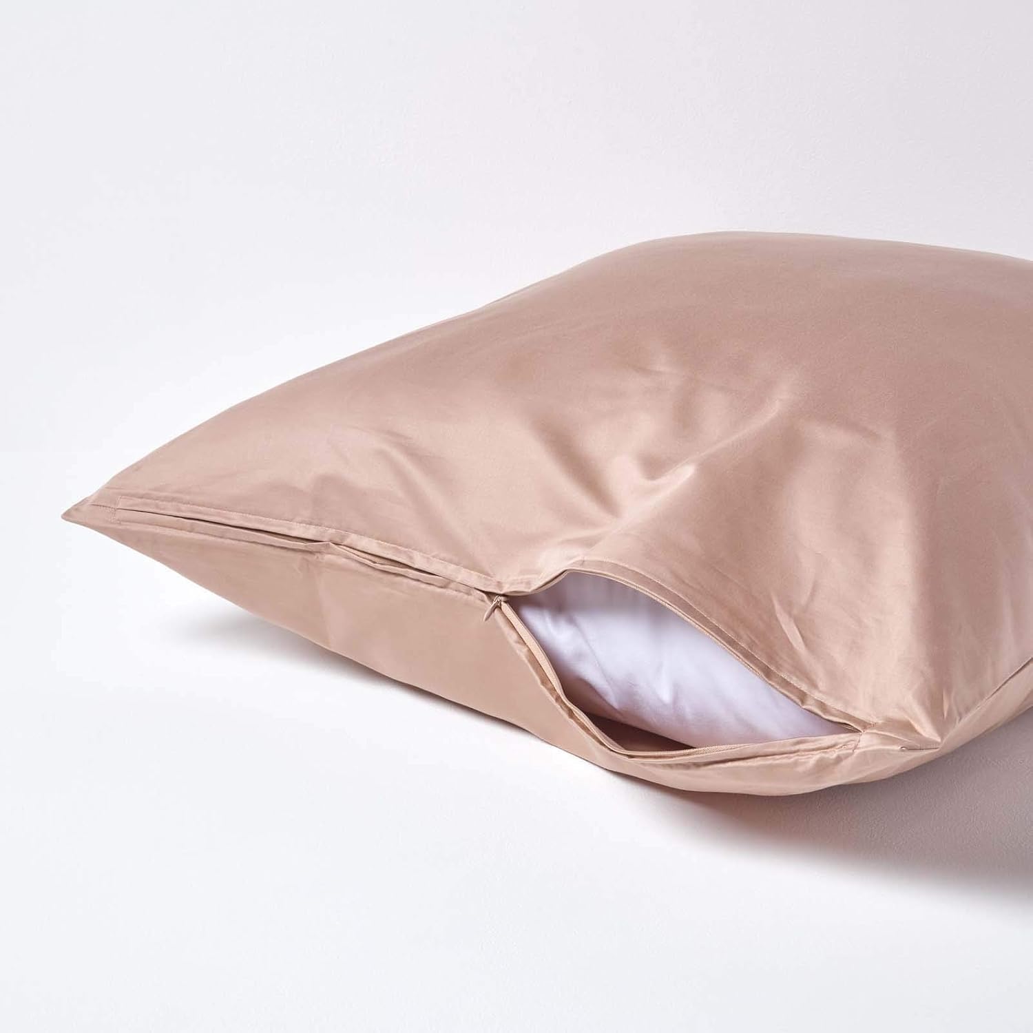 HOMESCAPES 1000 Thread Count Egyptian Cotton Beige 80 x 80 cm Pillowcase Euro Size Luxury Pillow Case, Moonlight Beige - Image 4