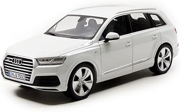Audi q7 miniature Clearance