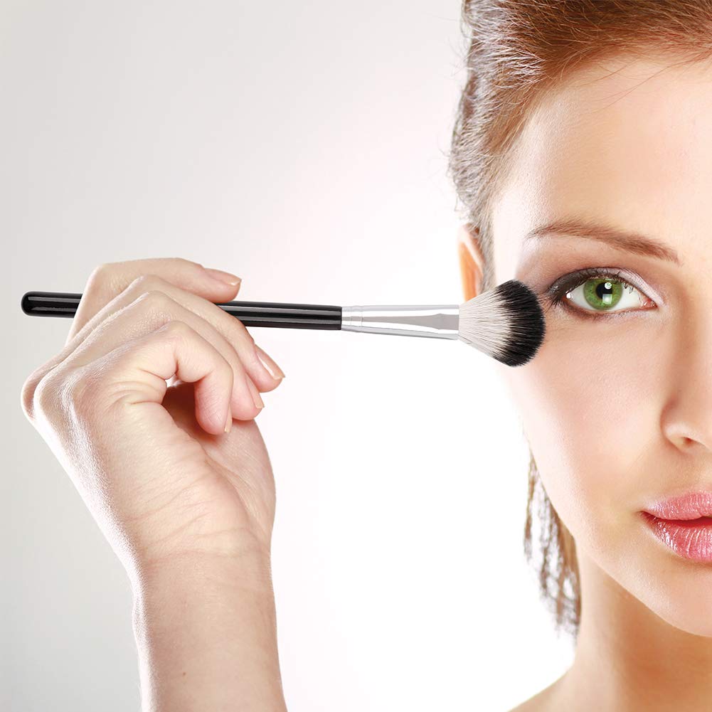 Brush for highlighter