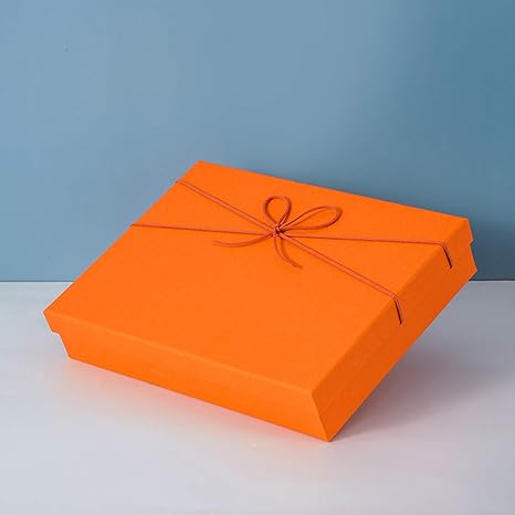 Amazon Co Jp ふた付きギフトボックス リジッドギフトボックス プレゼントボックス 絶妙な誕生日ギフトボックス スカーフ服ギフトボックス クリスマスギフトボックス 複数のサイズが利用可能 ホーム キッチン