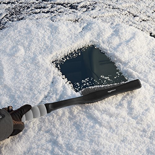 1 AmazonBasics+Snow+Brush+Ice+Scraper
