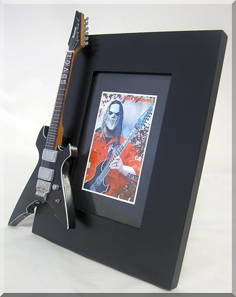 Amazon Co Jp Mick Thomson ミックトムソンミニチュアギター額縁アイバニーズsevenスリップノット ホーム キッチン
