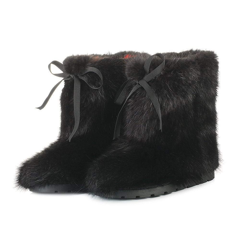 short black boots with fur