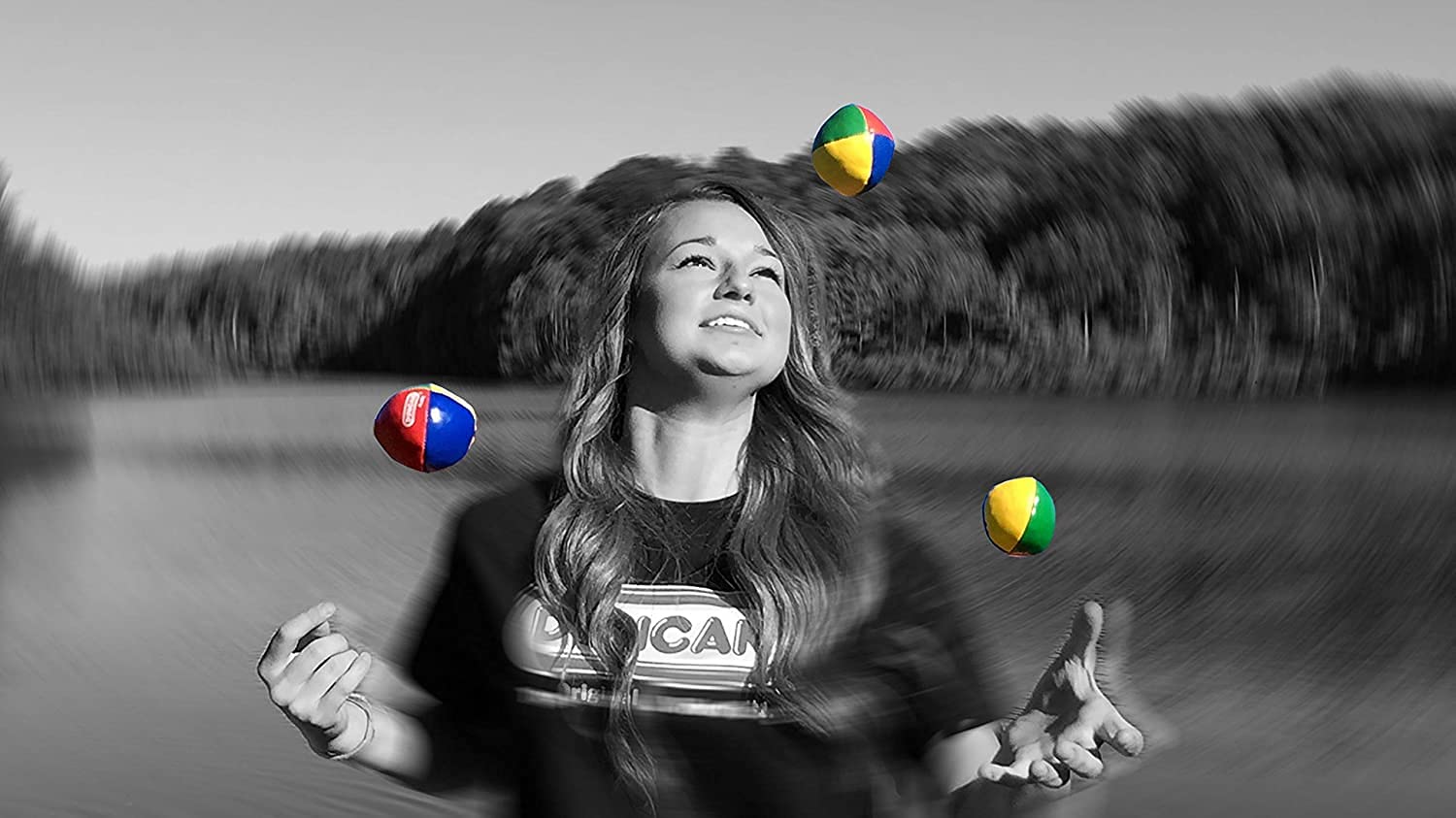 Duncan Toys Juggling Balls, Multicolor, Vinyl Shells, Circus Balls with 4 Panel Design, Plastic Beans, 3 Pack, Blue & White