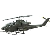 Hasegawa 1:72 Scale AH-is Cobra Model Kit
