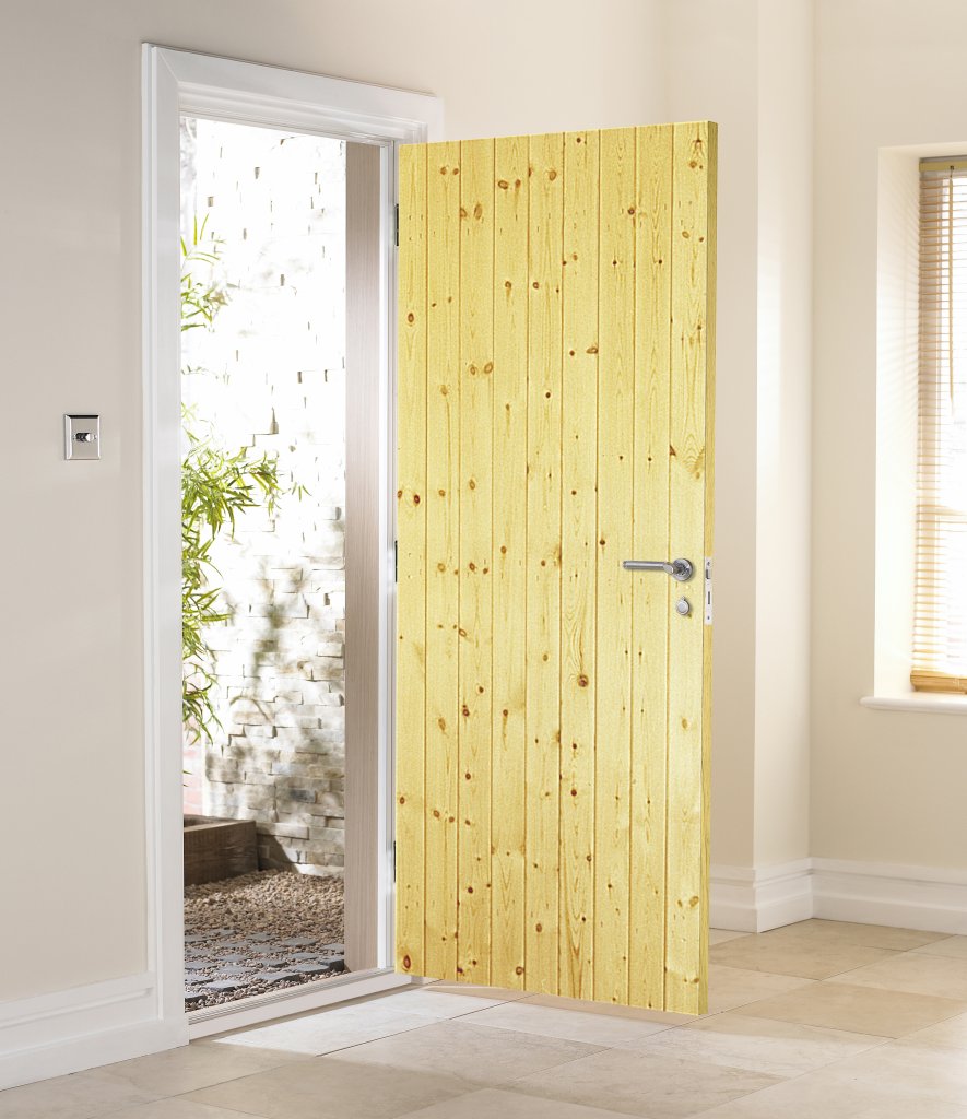 Jeld Wen Ledged And Braced External Door 2ft 6 Amazon Co Uk Diy