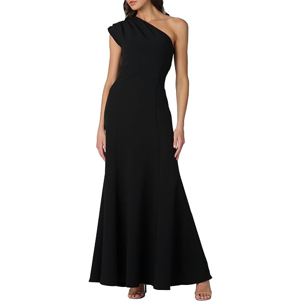 Amazon.com: Michael Stars Camille Crew Neck Cutout Maxi Dress Black SM (US  4-6) : Clothing, Shoes & Jewelry