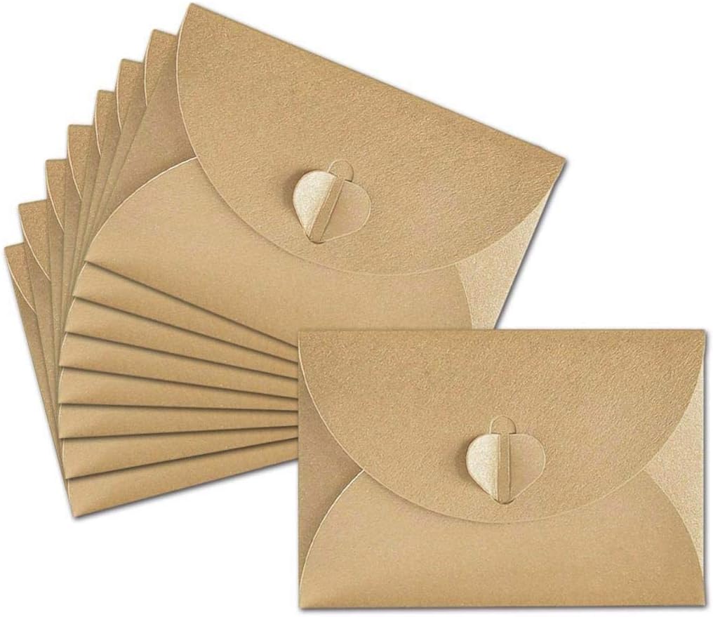 Uoeo 20 Pcs Mini Kraft Paper Envelopes with Heart Clasp Envelopes for
