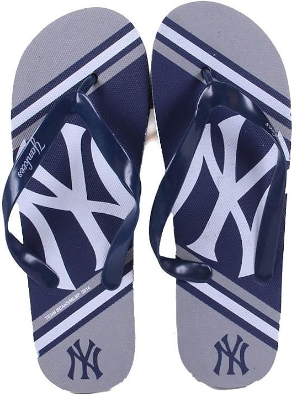 yankees flip flops