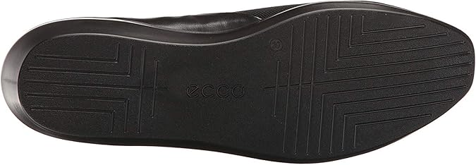 ecco incise urban slip on