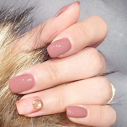 Aegenacess - 24 uñas postizas cuadradas cortas con diseño de oro falso, color carne, brillante, de gel, acrílico, para manicura, manicura, puntas francesas con pegatinas de doble cara para mujeres y niñas: