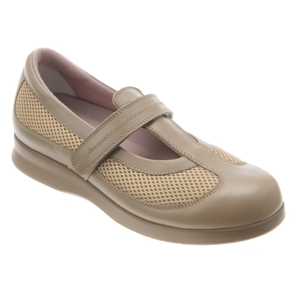 Drew Shoe Women's Desiree