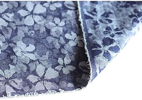 Amazon Co Jp 伸縮性柔らかいデニム和調 布 生地ジャガード花柄キルト生地手芸 手作り ハンドメイド 裁縫 Diy 衣装材料洋服ドレス ワンピース室内装飾工芸品diy縫製 大人服 子供服向け Size 1m Color 濃紺 ホーム キッチン