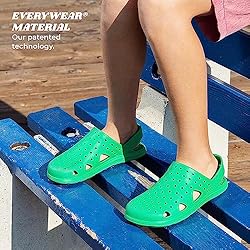 totes Everywear Splash and Play Clog, Azalea-Vented