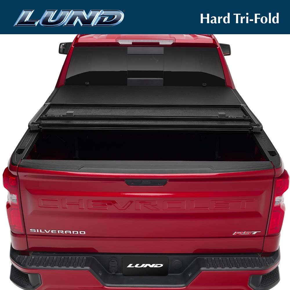 Amazon Com Lund Hard Tri Fold Hard Folding Truck Bed Tonneau Cover 969165 Fits 2015 2021 Gm Chevy Canyon Colorado 6 2 Bed 74 Automotive