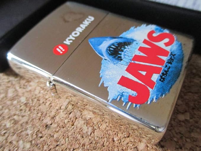 Amazon Co Jp Zippo 映画 Jaws パチンコ ジョーズ 06年1月製造 鮫 Kyoraku Usj ユニバーサルスタジオ オイルライター ジッポー 廃版 Hobby